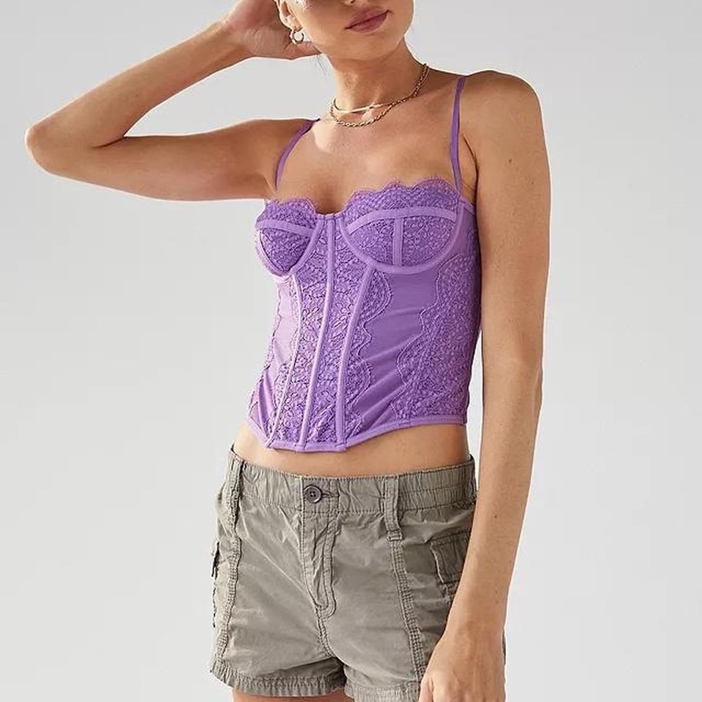 UO OUT FROM UNDER MODERN LOVE CORSET IN VIOLET Size Small